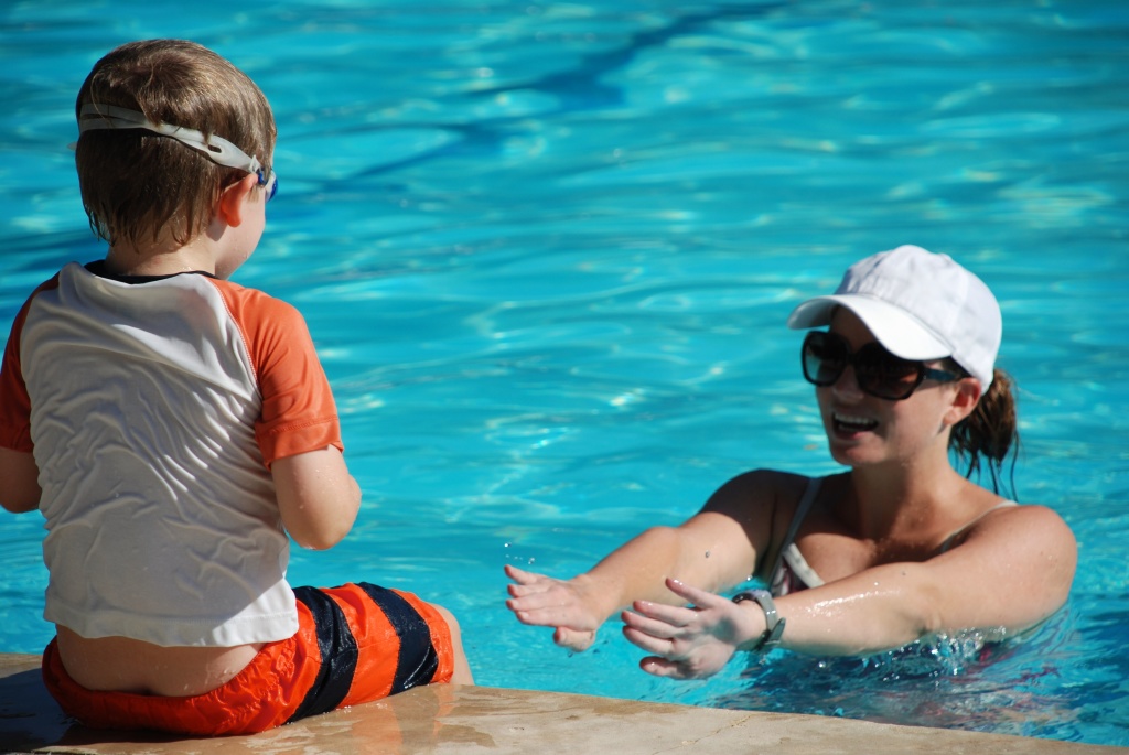 2009-08-20-03 IAN SWIM LESSON.jpg